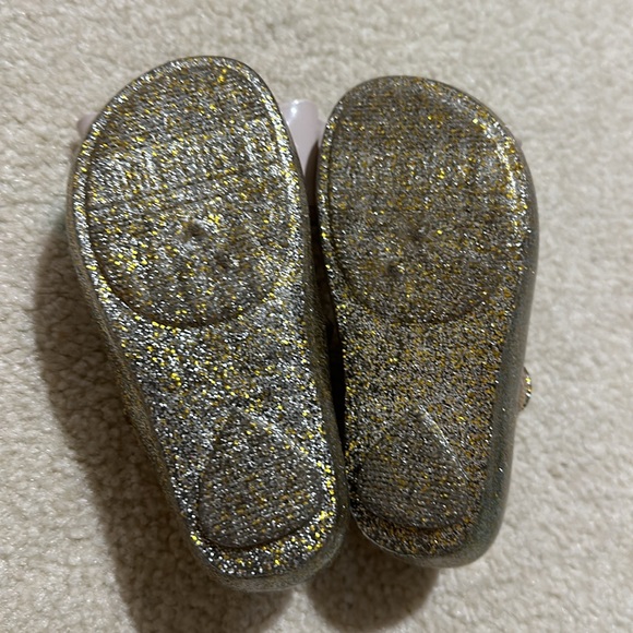 Mini Melissa - Picture 2 of 3